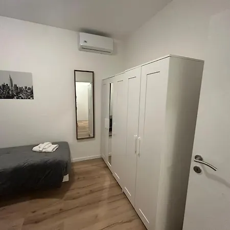 New House - Garden Park Bbq *