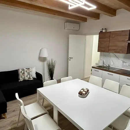 New House - Garden Park Bbq